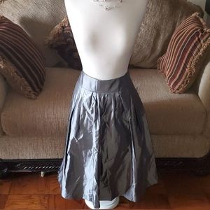 NWT Silver/Black Tafeta Skirt Size 10